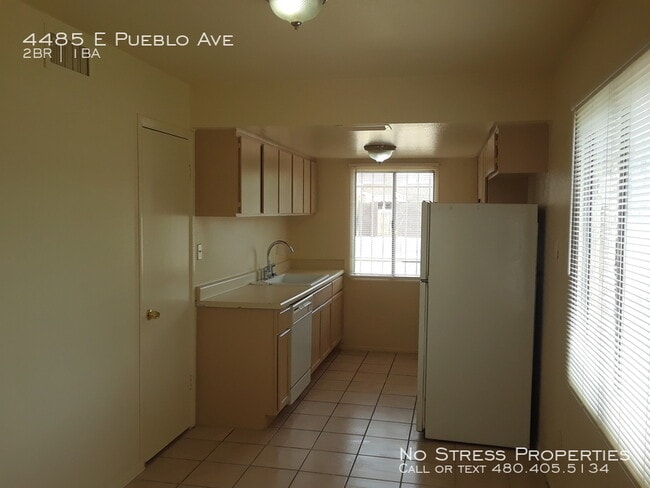 Building Photo - 2 Bed Condo off 44th St and Broadway!
