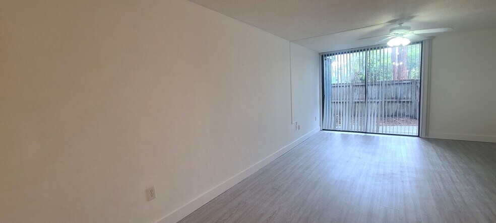 Building Photo - 603 SW 75th St