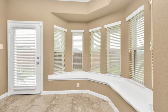 Building Photo - 3505 Barrington Ct