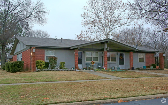 Building Photo - Village West Apartments