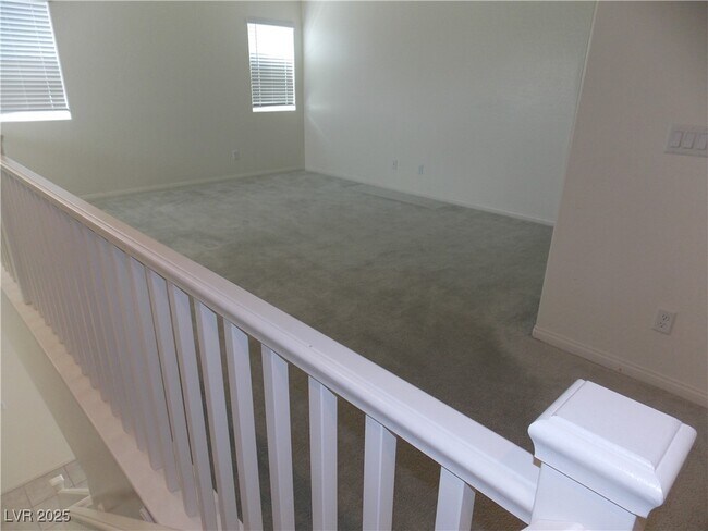 Building Photo - 160 Lilt Ave