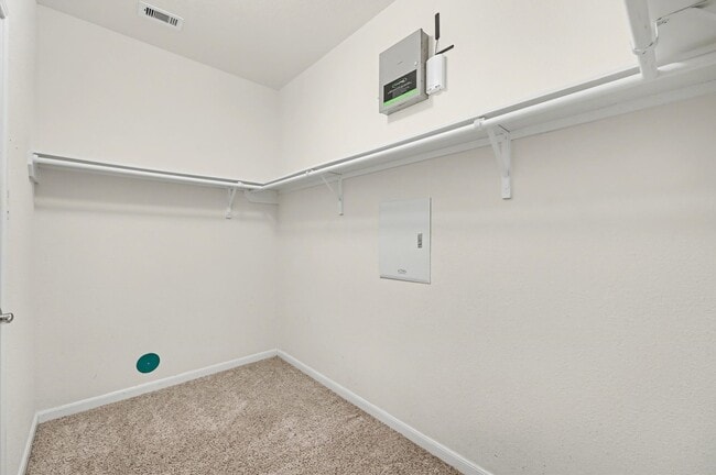 Building Photo - 14201 Spring Birch Ln