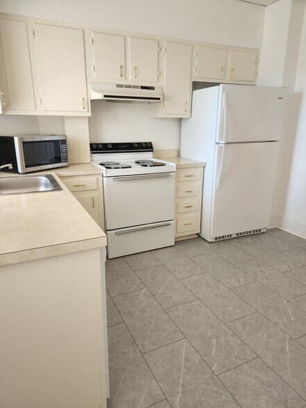 Building Photo - 125 Peyton St