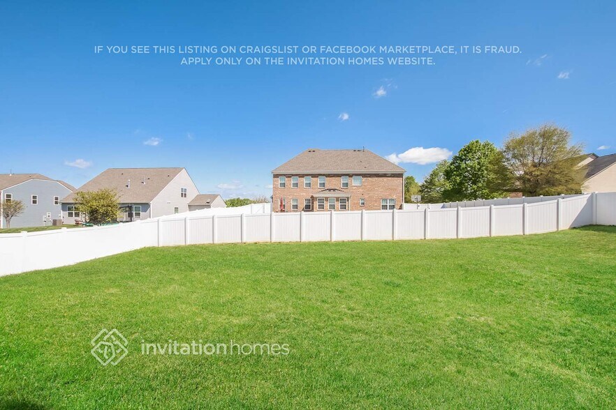 Building Photo - 251 Bushney Loop