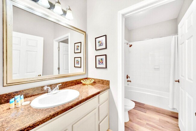 Building Photo - 14200 Avalon Rd