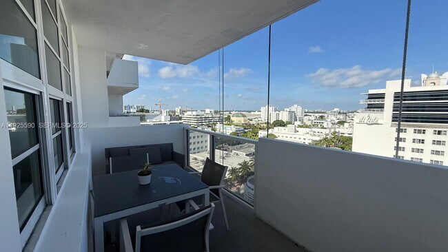 Building Photo - 100 Lincoln Rd