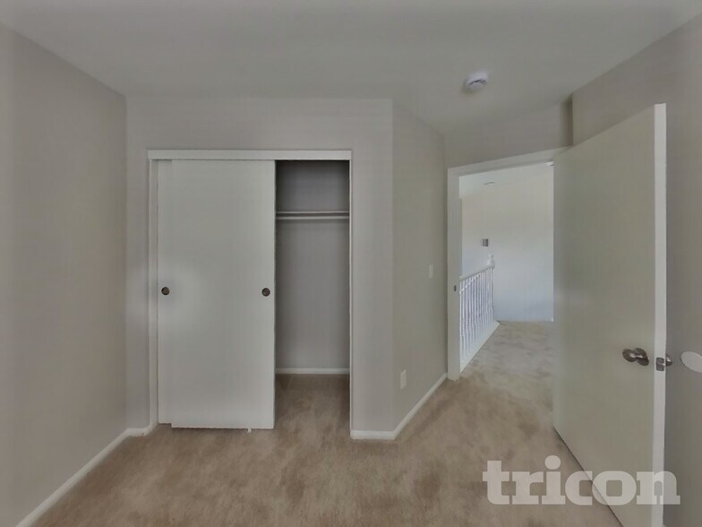 Building Photo - 5513 Doe Springs Pl