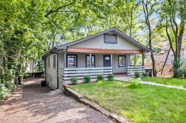 Building Photo - Avondale Gem!! - 3 Bed/2 Bath - Great location!