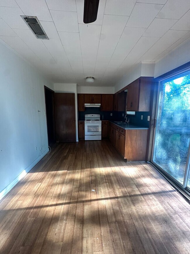 Building Photo - 3/2 Spacious Home in Oakdale