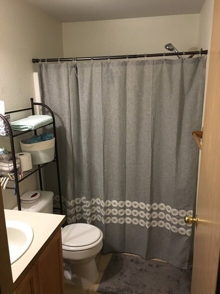 Building Photo - 712 Elliott Road