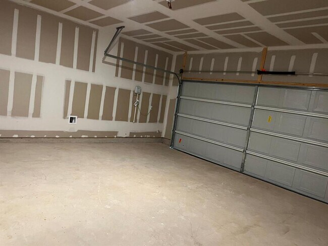 Building Photo - 40 Pacific Loon St