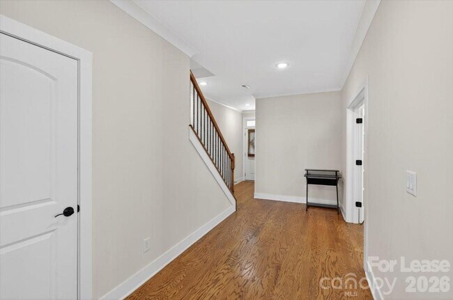 Building Photo - 5201 Valley Stream Rd