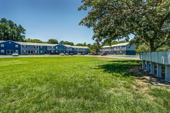 Building Photo - Come enjoy Richmond living at Colorado Manor