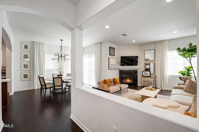 Building Photo - 1560 Thorpe Trl