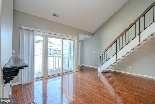 Building Photo - 8304 Tamarron Dr