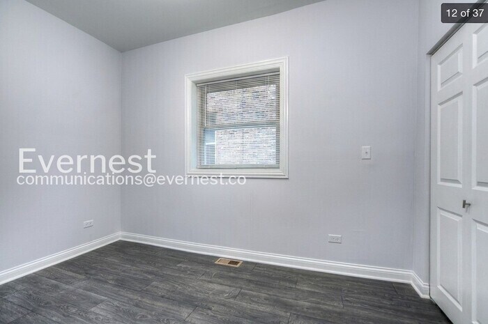 Building Photo - 2054 N Campbell Ave