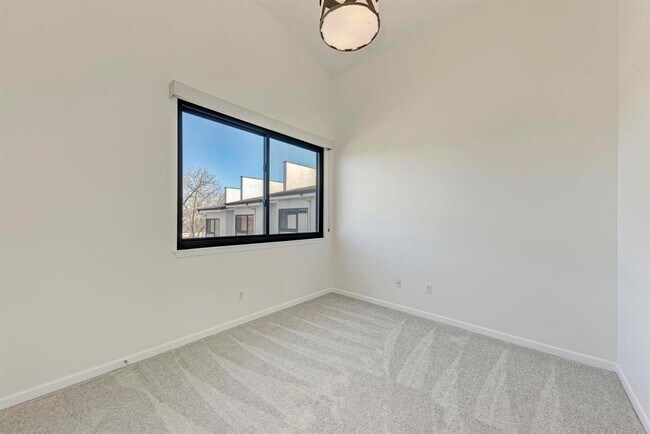 Building Photo - 3505 Charlotte Rose Drive