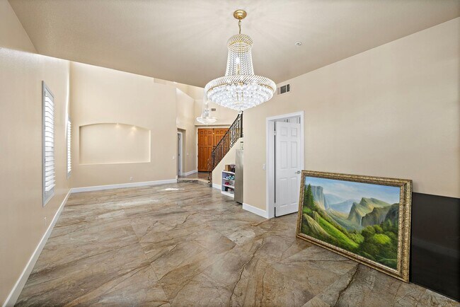 Building Photo - Stunning 4-Bedroom Home with Ocean and Catalina Island Views