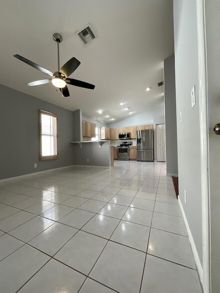 Building Photo - 7954 Stirling Bridge Blvd S