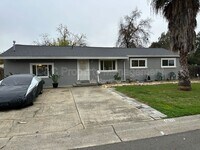 Building Photo - 6671 Graham Cir