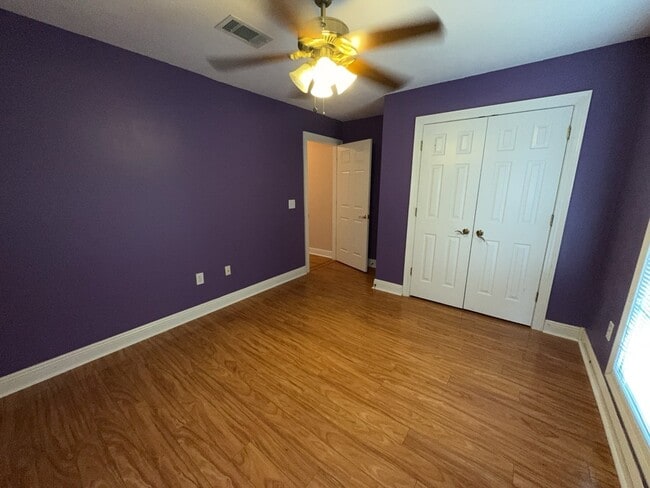 Building Photo - 103 Canter Cove