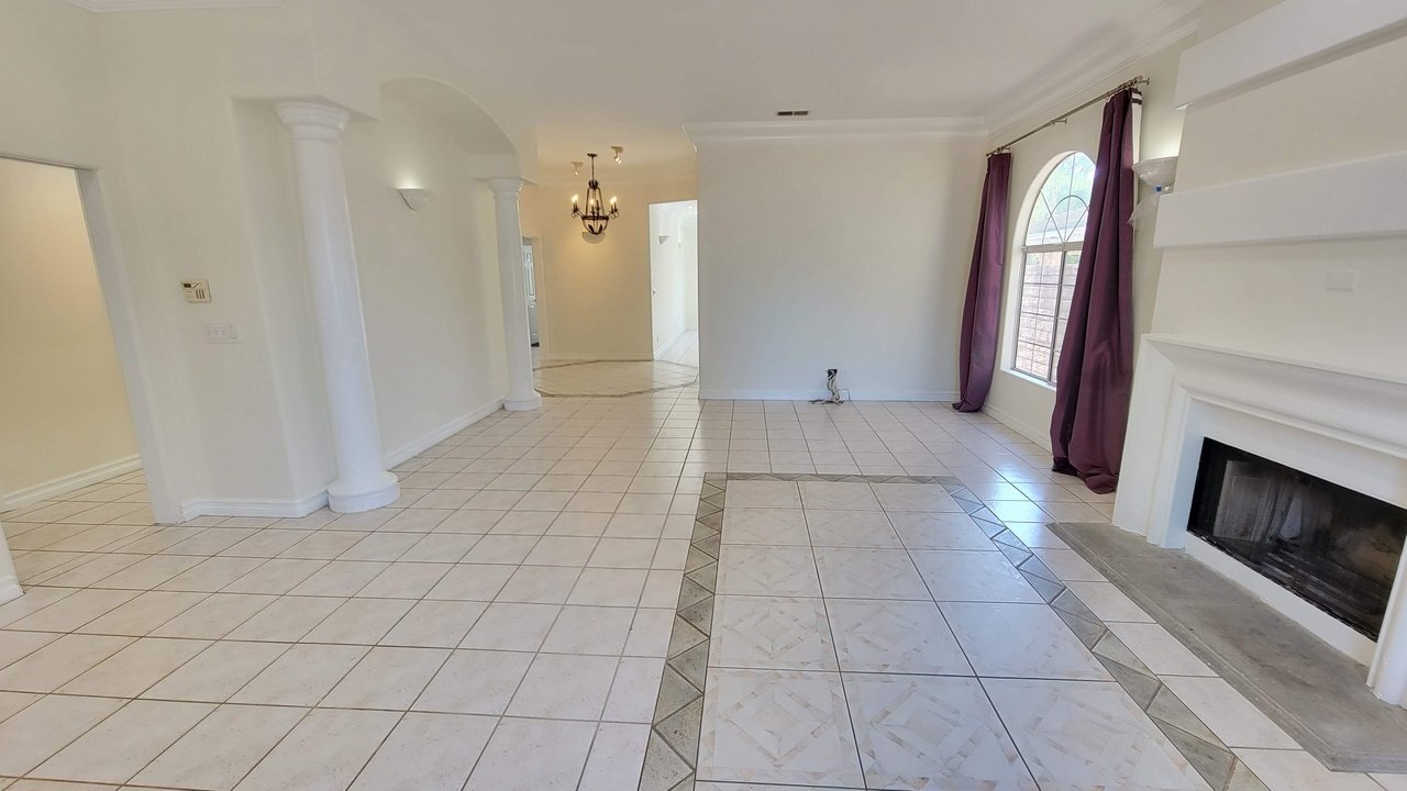 Building Photo - 6145 Shadyglade Ave