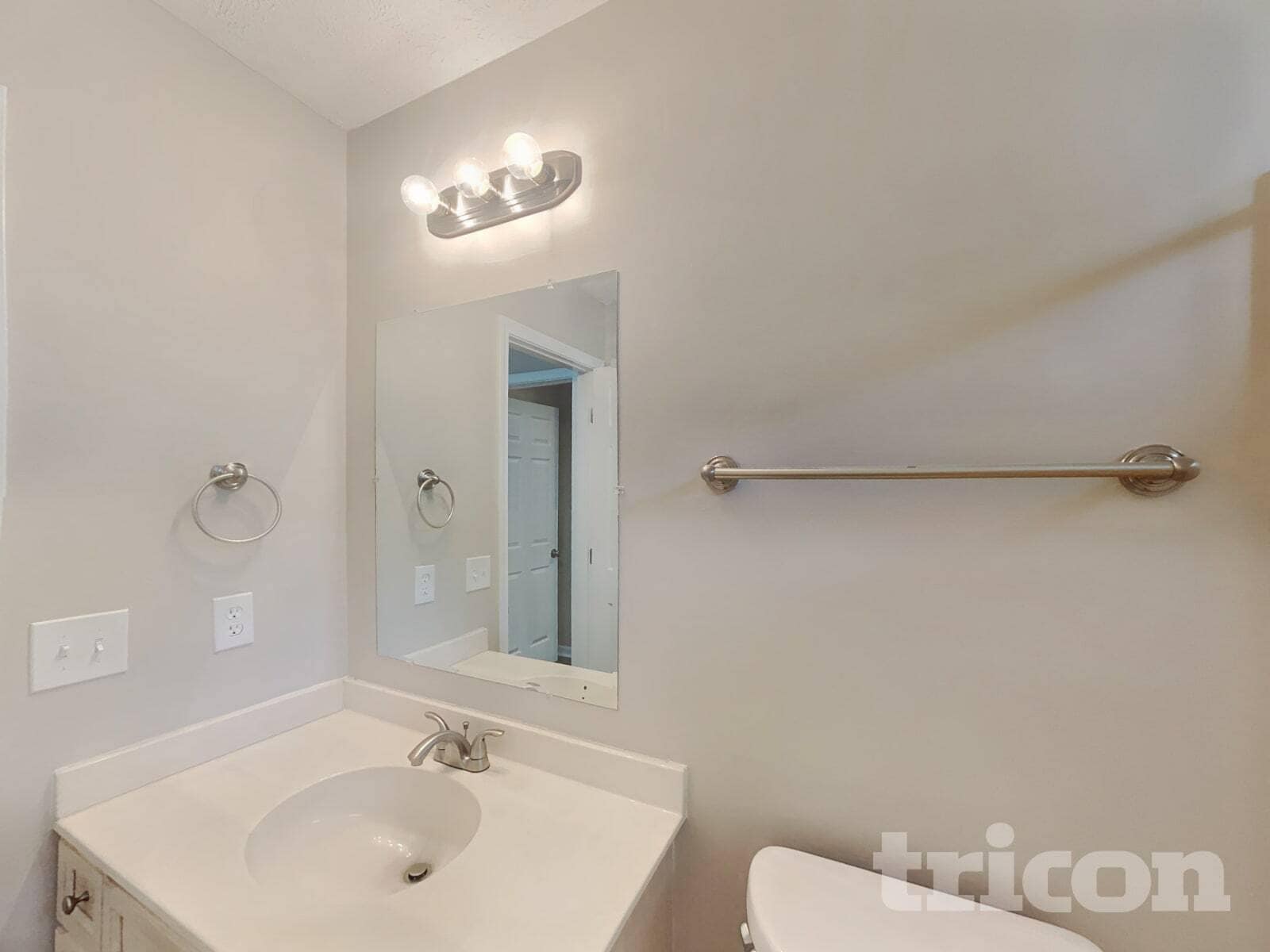 Building Photo - 1029 Chesire Way