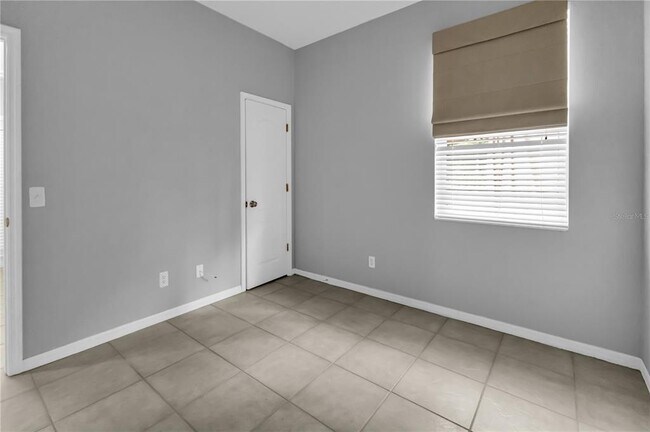 Building Photo - 721 Stonecrest Dr