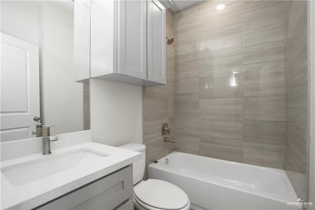 Building Photo - 32 Puffin Ave