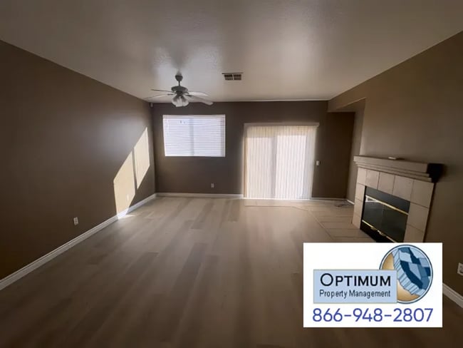 Building Photo - Spacious 4-Bedroom 2-Bathroom Home with Fireplace & Large Backyard