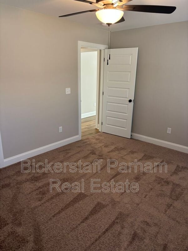 Building Photo - 280 Young Ln