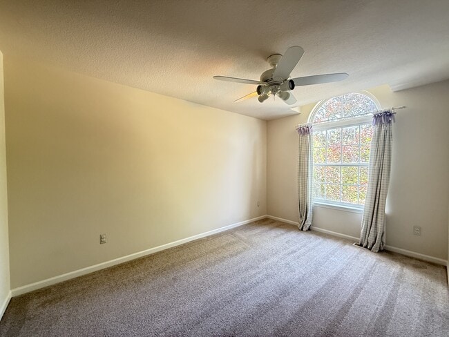 Building Photo - 4875 S Ridgeside Cir