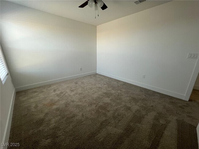 Building Photo - 7550 Quail Rock Ave