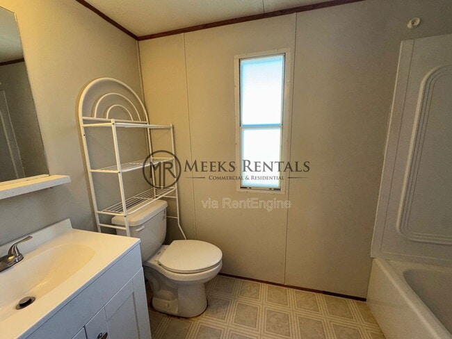 Building Photo - 44 Julie Kate St