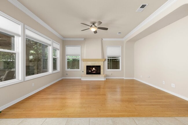 Building Photo - Elegant 5-Bedroom Carmel Valley Home with ...