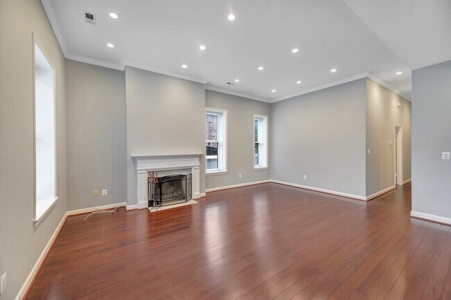 Building Photo - 1322 Rhode Island Ave NW