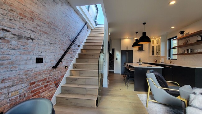 Building Photo - Station House Suite B is a stunning 2 bedr...