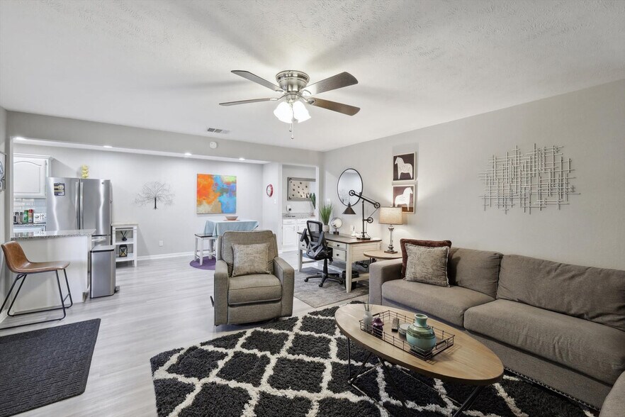 Building Photo - 2914 Flagstone Dr