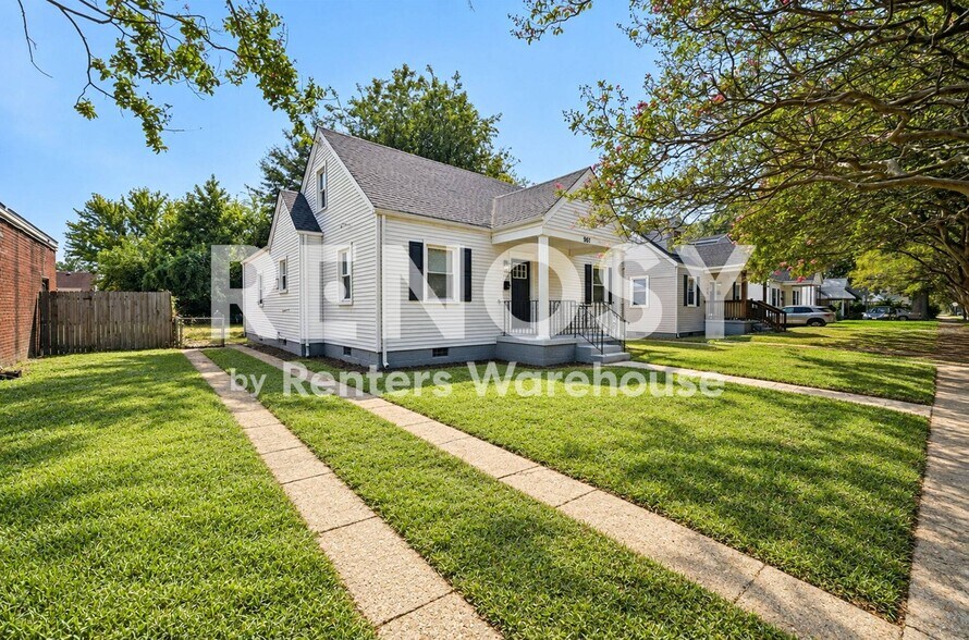 Building Photo - 981 Wolcott Ave
