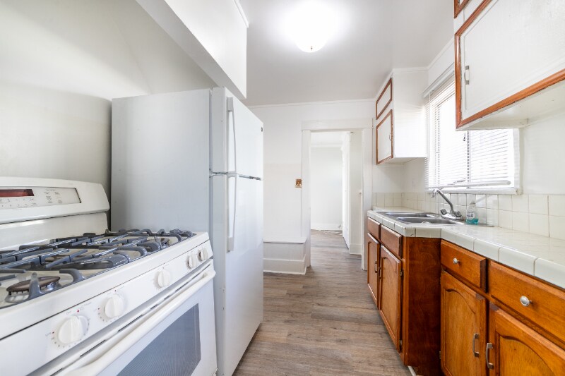 Building Photo - 6622 Bonsallo Ave