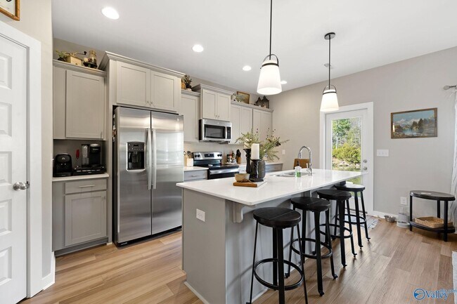 Building Photo - 44 Oak Ridge Pl