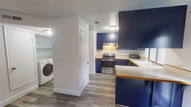Primary Photo - For Rent: Spacious 3BR/2.5BA Condo