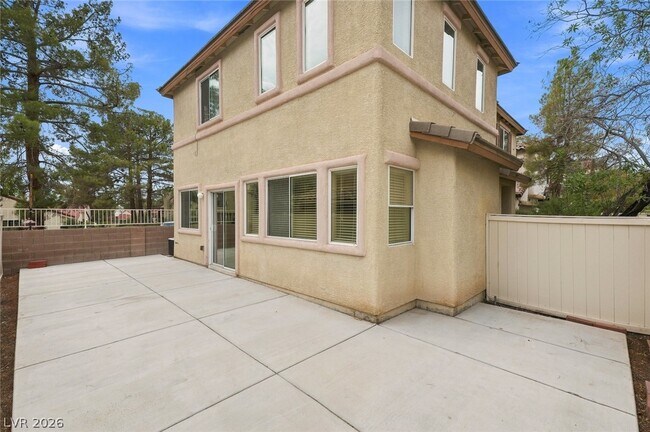 Building Photo - 1915 Sundown Canyon Dr
