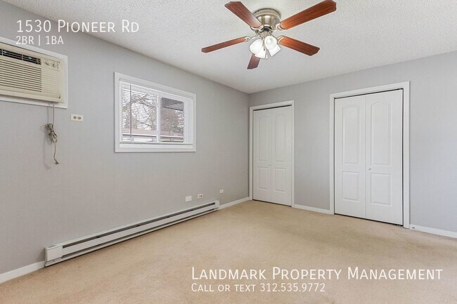 Building Photo - 1530 Pioneer Rd Unit 4, Crest Hill