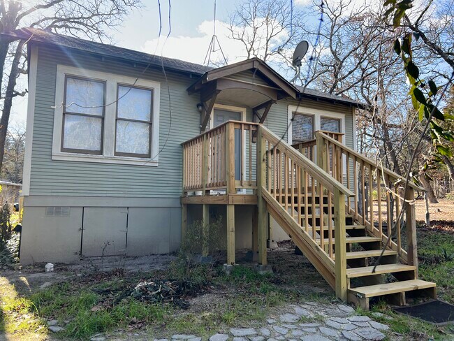 Building Photo - 292 Spence Ln