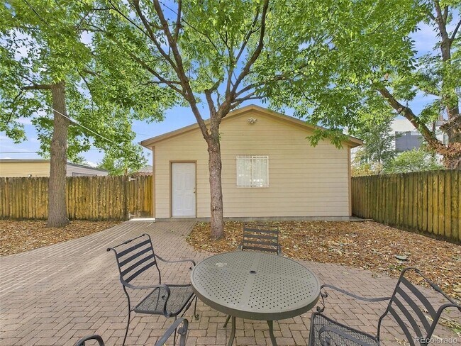 Building Photo - 1317 Zenobia St