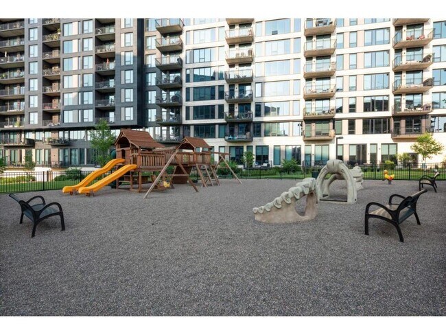 Building Photo - 1240 S 2nd St