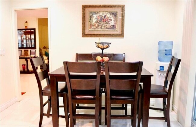 Building Photo - 10638 Balcom Ave