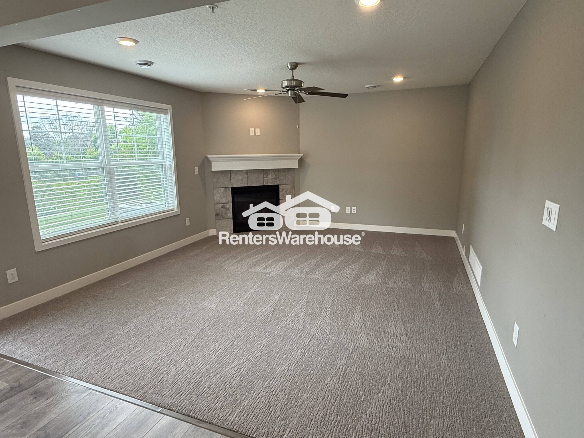 Building Photo - 5651 Cattail Ct NE