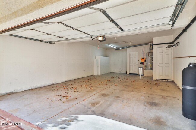 Building Photo - 115 Via Aldea